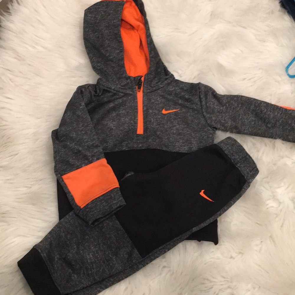 Nike Sweatsuit